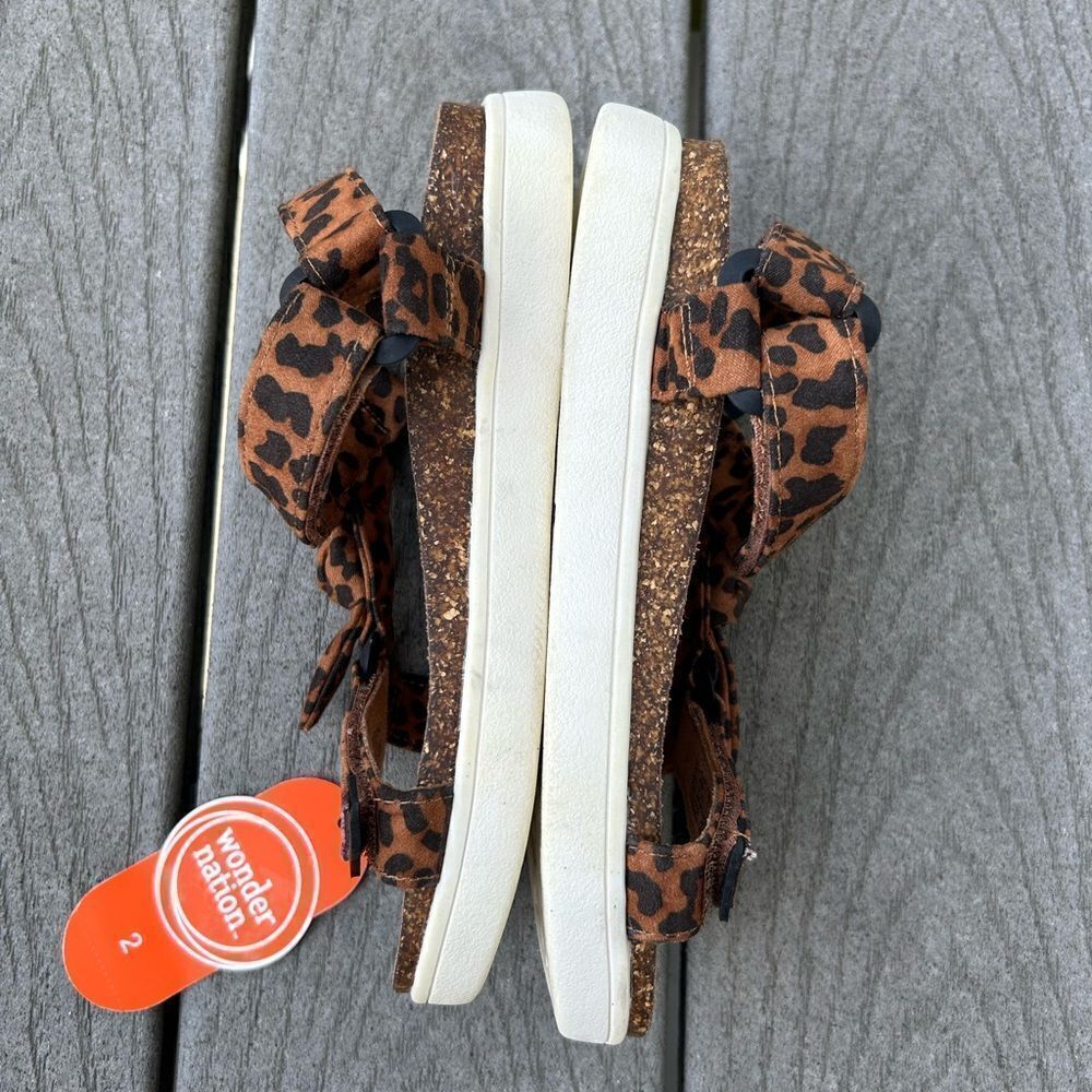 Leopard Flatform Sandals - Picture 7 of 9